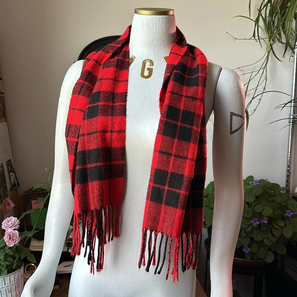 DIOR Vintage Plaid Tasseled Soft Scarf, Unisex, Red & Black